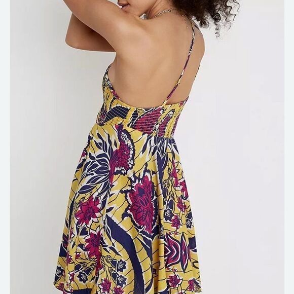 NWOT  mini dress size S Urban outfitters - Picture 2 of 10